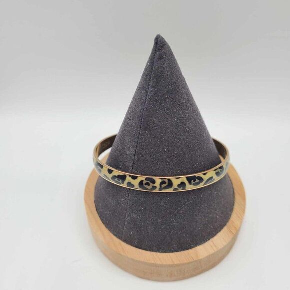 J Crew Enamel Leopard Print Gold Tone Narrow Bangle NWOT! - Picture 4 of 8